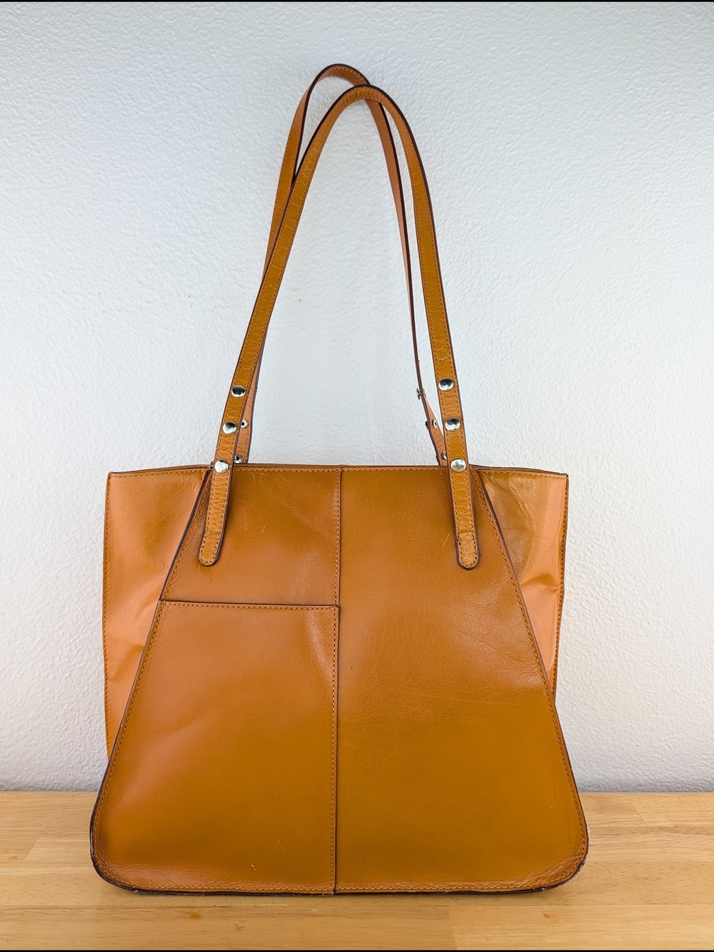 Hobo Smooth Leather Structured Tote Shoulder Bag Honey Brown Stud Detail Vintage